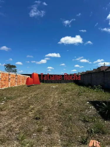 Vendo excelente lote no Condomínio Bella Vitta.