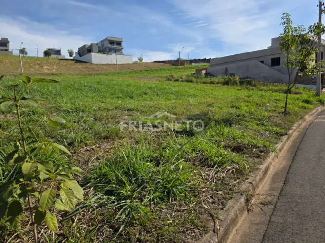 Venda de Terreno em Condomínio - Residencial Canadá - no Jardim São Francisco - Piracicaba