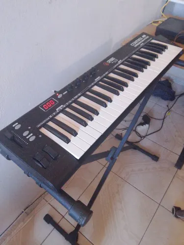 Controlador MIDI 49 Teclas