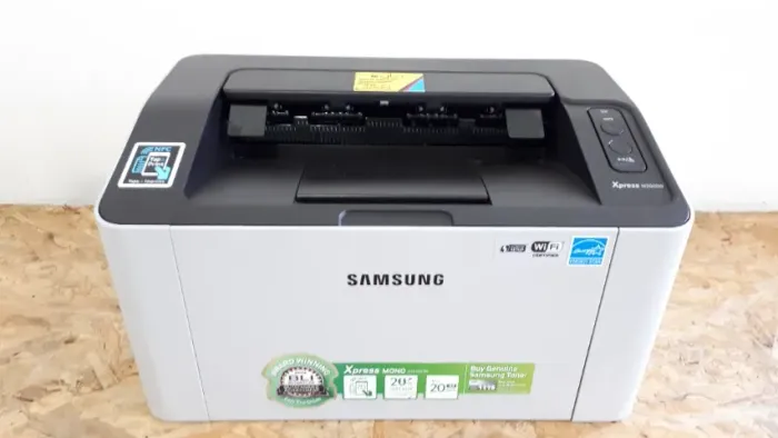 Impressora a laser Samsung 2020 Wi-Fi pouco usada com um toner novo e garantia