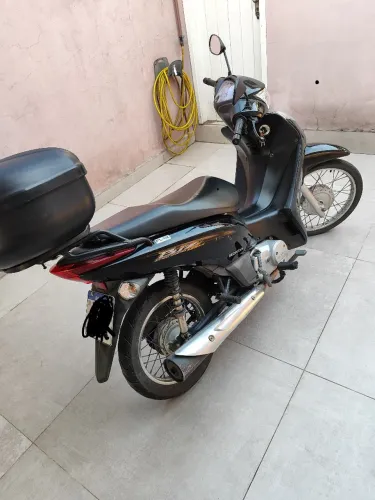 Biz 125 com partida eletrica - 2012