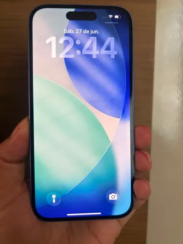 iPhone 16