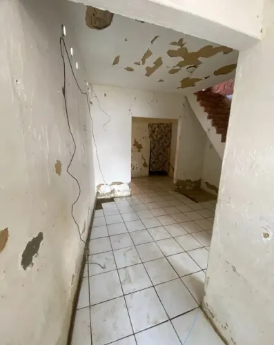 Casa de 1° andar precisando de reforma