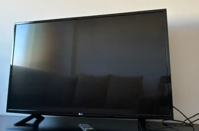 SMART TV LG 43" FUL HD LH5700