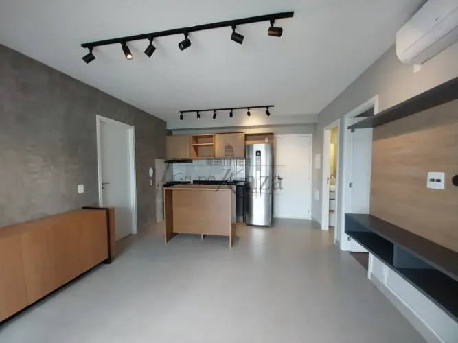 Apartamento - Pinheiros - 2 Suítes - 70m².