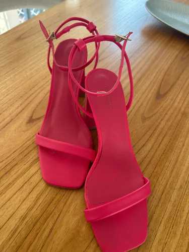 Sandália Pink 38 Prego