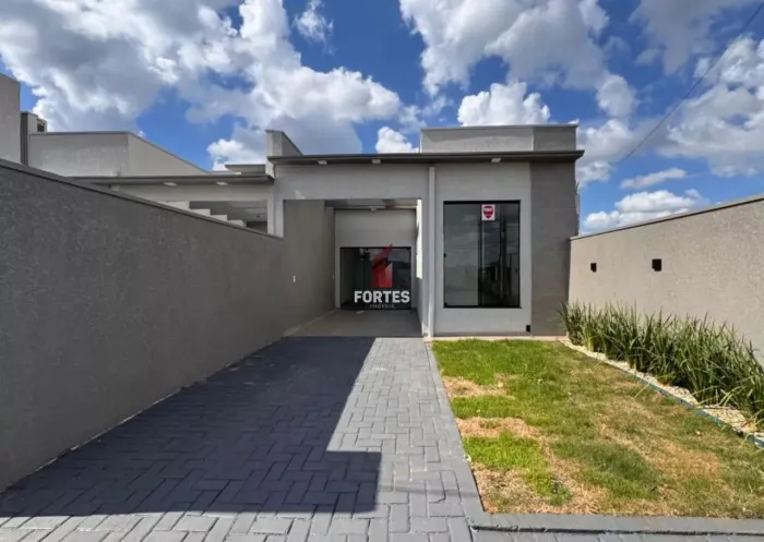 Vende se casa nova próximo ao UPA