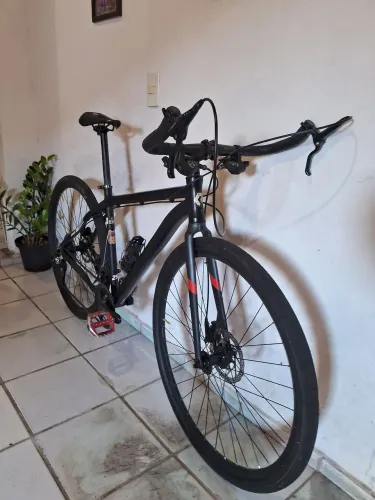 Bike híbrida aro 29 (700)