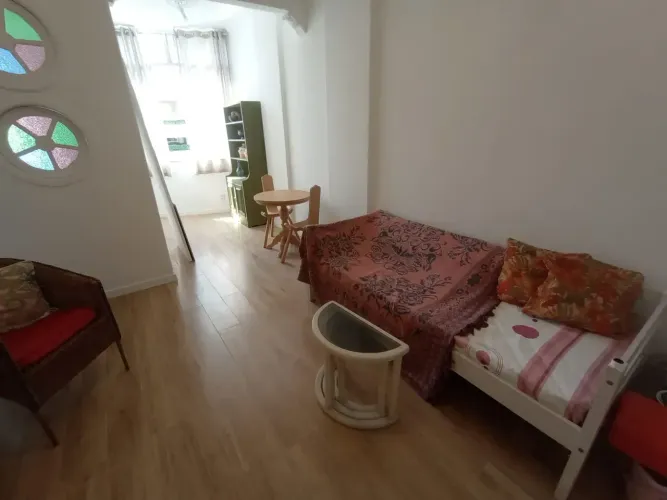 Vende-se ótimo quarto e sala em Botafogo - RJ