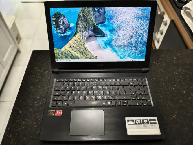 Oportunidade - Notebook Acer aspire 3 ótimo estado.