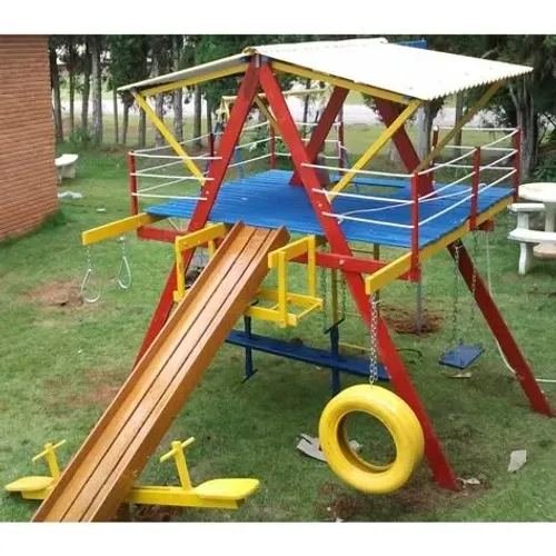 Reforma e pintura de playgraud e porquinhos