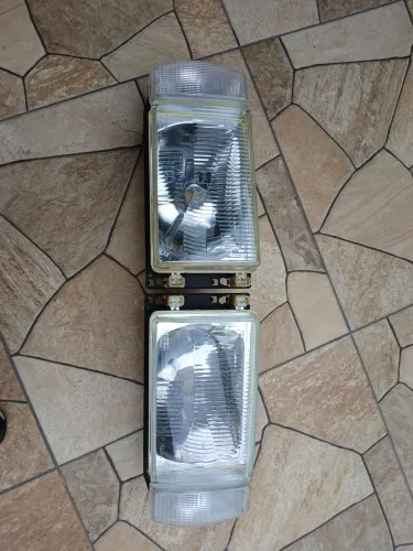 Par de farol e pisca arteb gol voyage e parati  1984 ate 1986