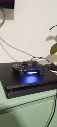 PS4 Slim 1tb