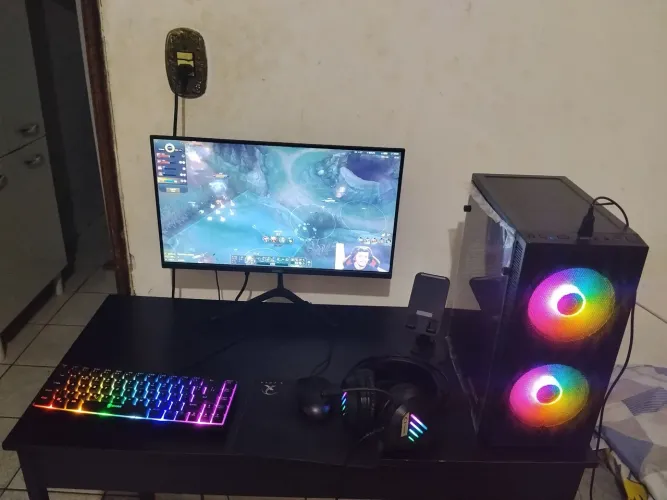 PC Completo Ryzen 5 3400G, 8GB RAM, SSD + Monitor, Teclado, Mouse e Fone