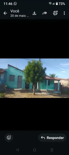 Vende se uma casa