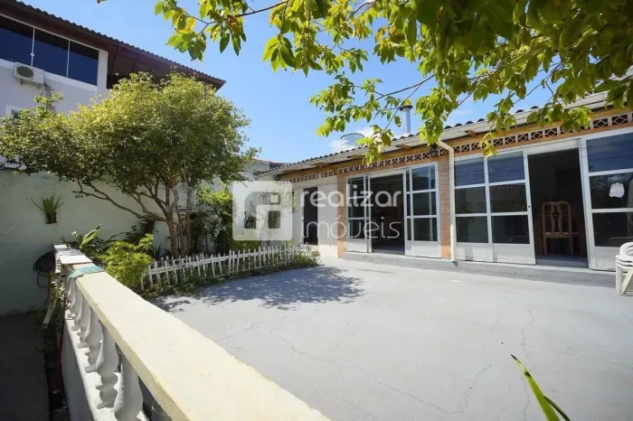 Casa 5 quartos no bairro Coloninha em Florianópolis