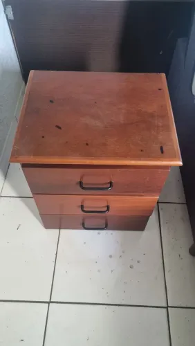 MESA DE CABECEIRA MADEIRA