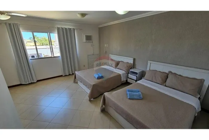 Casa tríplex a 850 metros da Praia do Peró-Cabo Frio | LOCAÇÃO FIXA