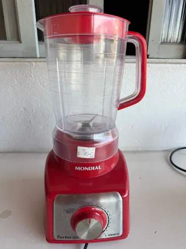 Liquidificador Mondial (leia o anúncio)
