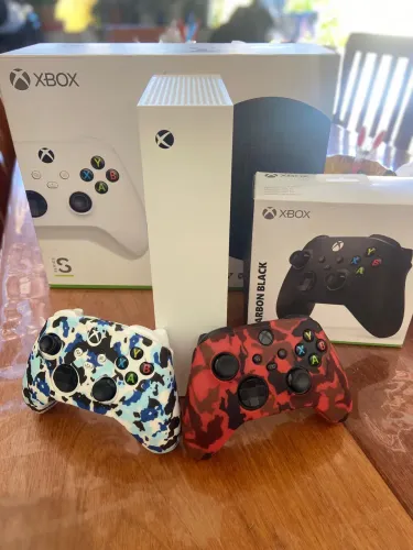 X BOX SÉRIES S + 2 CONTROLES ORIGINAIS + BATERIA E CAPAS