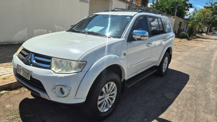 Mitsubishi Pajero Dakar HPE 3.2 4X4 T.I Dies 5P AUT 2015