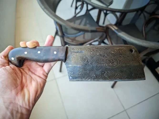 Cutelo de Aço Damasco D'Ávila