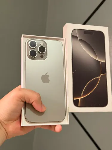 iPhone 16 Pro Max 256gb muito novo 