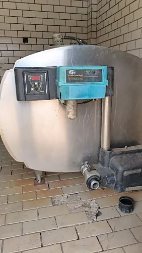 Tanque resfriador de leite  2000 litros