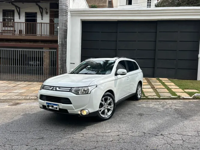 Mitsubishi Outlander 2.0 16V 160cv Aut. 2015