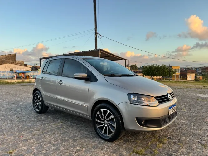 Volkswagen Fox Prime/higli. 1.6 Total Flex 8V 5P 2011
