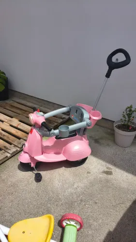 Triciclo/motinha/carrinho de passeio infantil