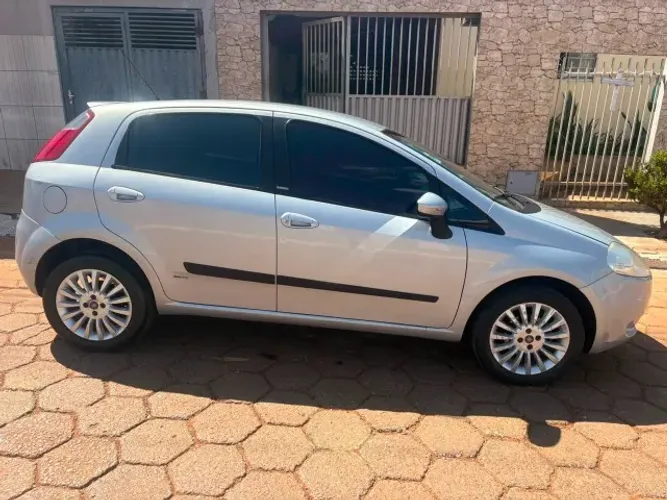 Fiat Punto ELX 1.4 Fire Flex 8V 5P 2010