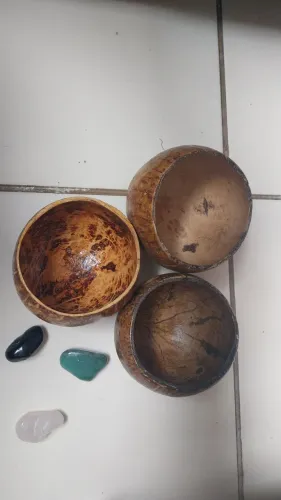 ARTESANATOS E UTENSÍLIOS 
