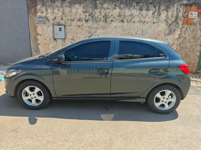 Chevrolet Onix Hatch LT 1.4 8V Flex Mec. 4P 2019