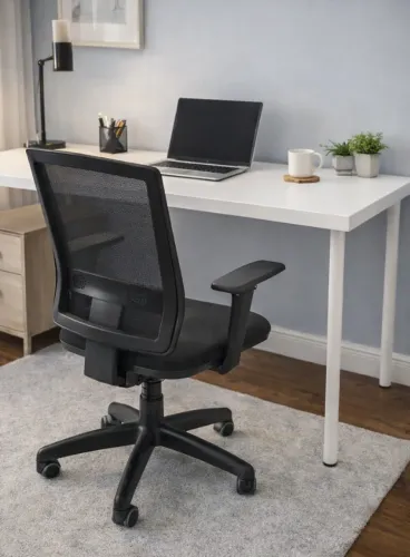 Cadeira de Escritório Plaxmetal com Rodinhas - Conforto, Ergonomia e Durabilidade