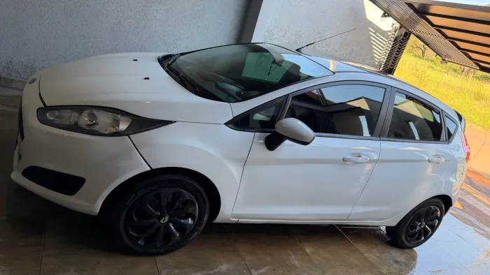 Ford Fiesta 1.5 16V Flex Mec. 5P 2014