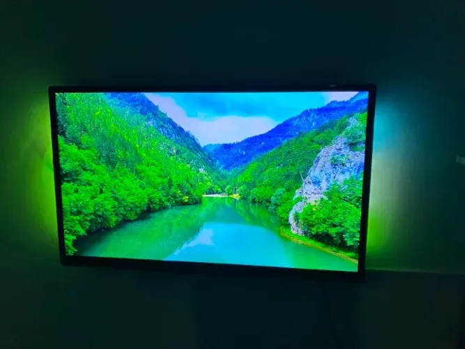 SMARTV PHILLIPS AMBILIGHT 42 - 3D