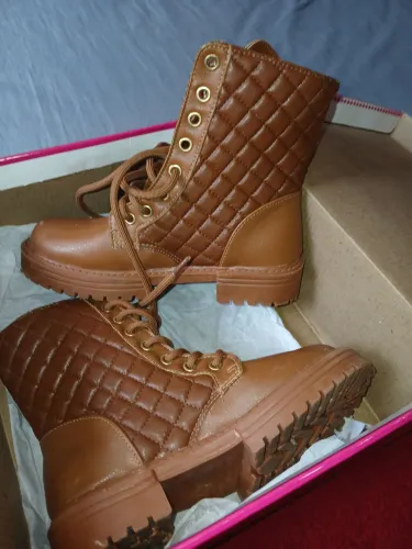 Botas