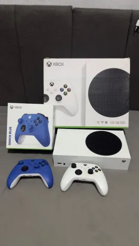 Xobox séries s 512gb completo com dois controles