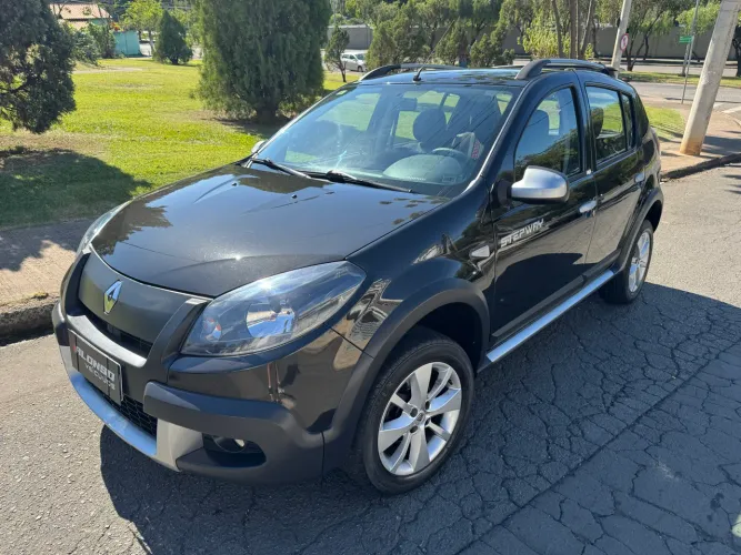 Renault Sandero Stepway Hi-power 1.6 8V 5P 2013