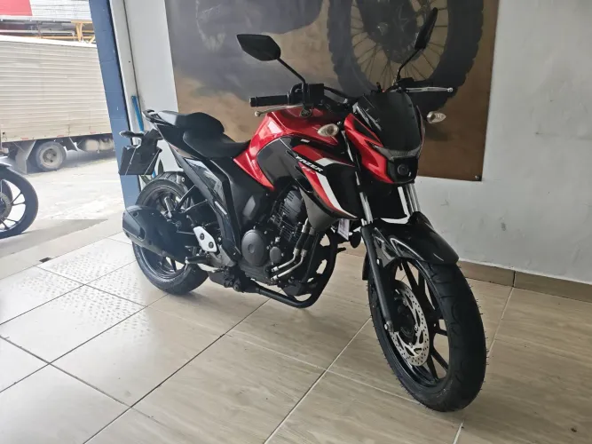 YAMAHA FAZER FZ25 250 2024 - MOTO IMPECÁVEL
