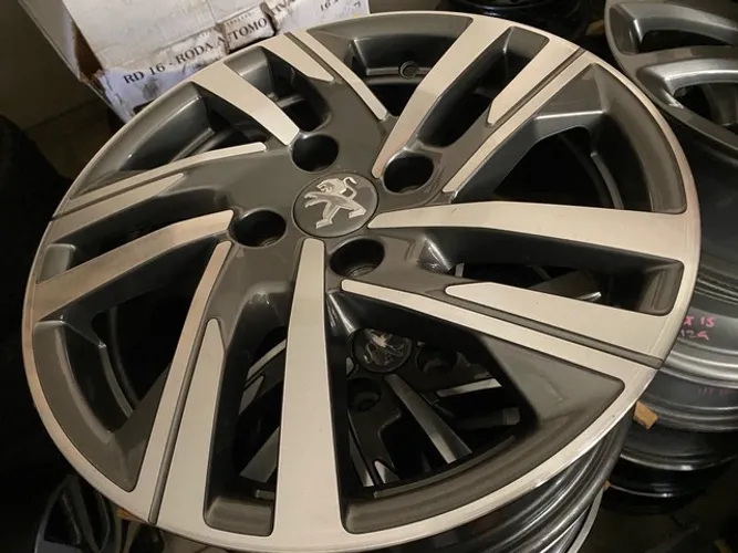 Roda Peugeot 208 aro 16 original unidade valor mínimo consulte o jogo