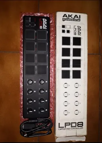 Controladora Akai LPD8