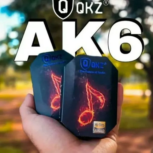 Fone de Ouvido In-Ear QKZ AK6 + Case Brinde<br><br>