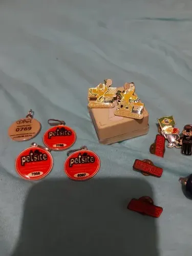 pins antigos