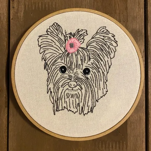 Bordado Personalizado de Pet em Bastidor - 18cm
