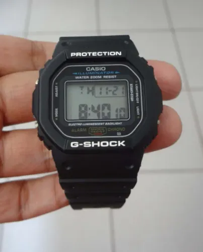 Relógio Casio DW-5600BB