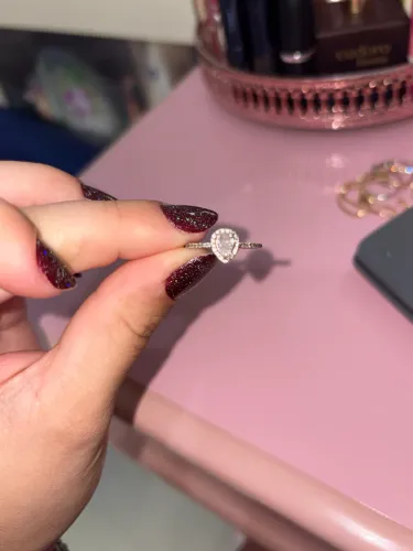 anel solitário de prata 925 com pedra gota e zirconias tamanho 17