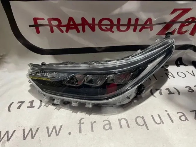 Farol Yaris full led 2024 L/e
