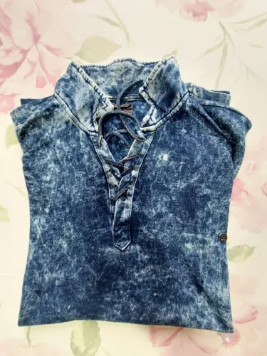 Camisa masculina com Detalhe em Cadarço